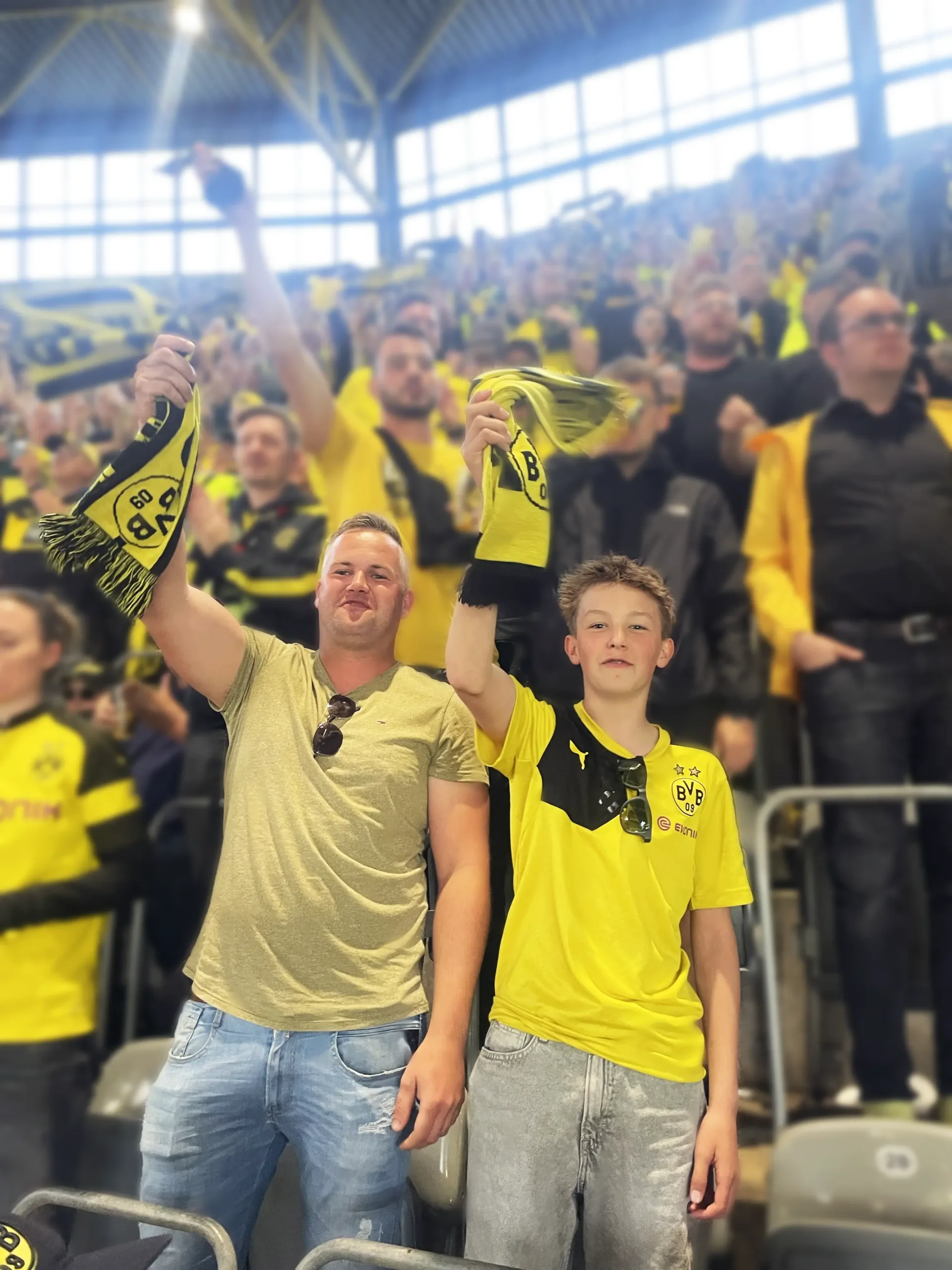 Stadionbesuch: BVB Maniacs Styria unterstützen Borussia Dortmund live