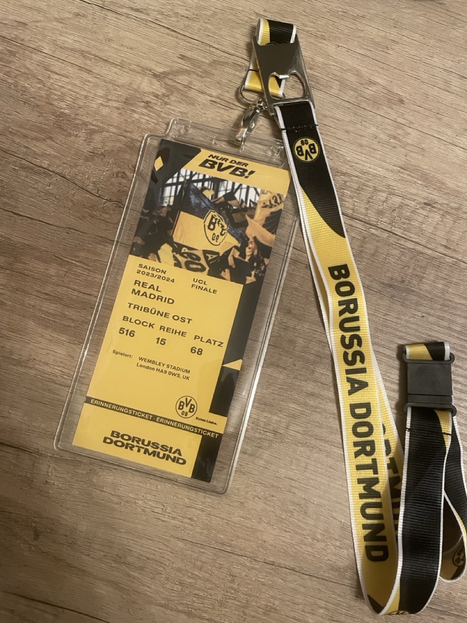 Einfach Tickets für BVB Spiele in der Bundeliga oder der Champions League bekommen - mit dem BVB Fanclub Graz
